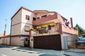 Apartments Ema